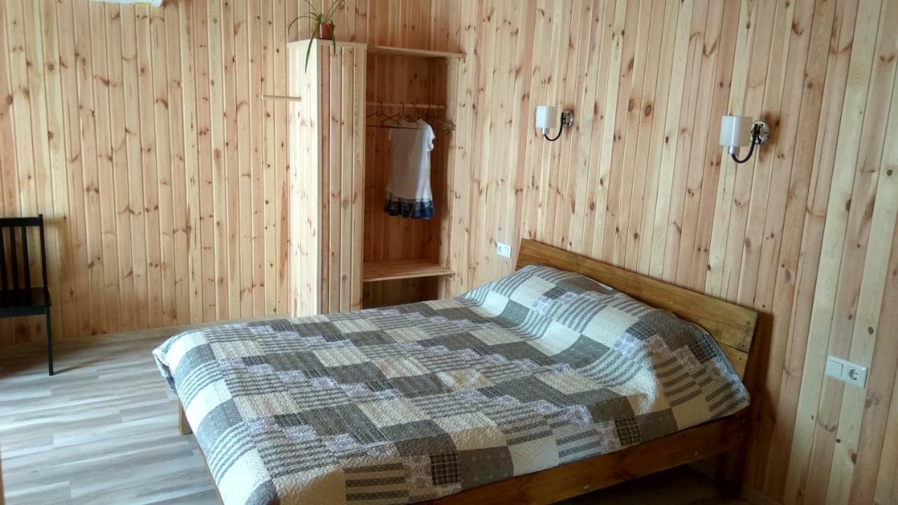 Hotel Eco House Čornomors'k Esterno foto